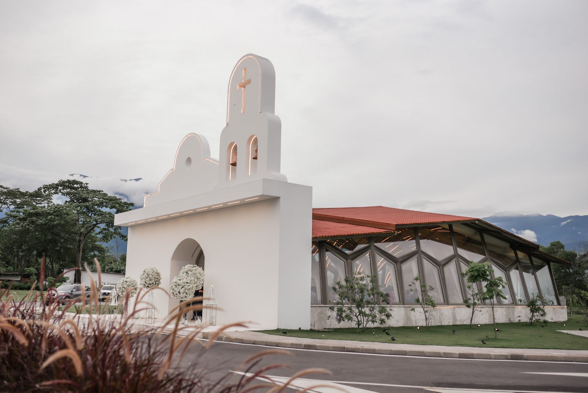La Capilla decorada para una boda